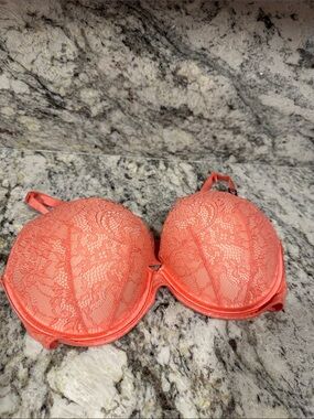 Victoria Secret Lace Push-Up Bra in Coral
